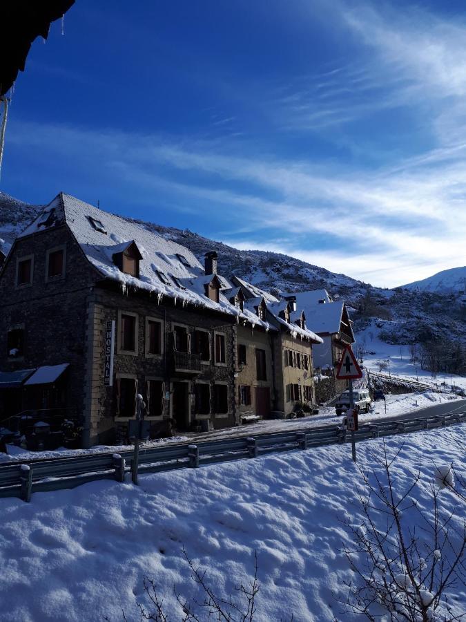 Alojamiento Rural Ostau Era Nheuada Aubert Exterior foto